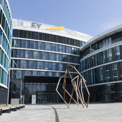 Deine Karriere bei der Beratungsgesellschaft EY [Quelle: EY]