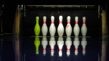 Bowling, Pins, Kegel [Quelle: freeimages.com, Angela Granger]