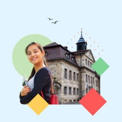 Studentin steht vor einem Haus in der Friedrichsstraße in Bayreuth