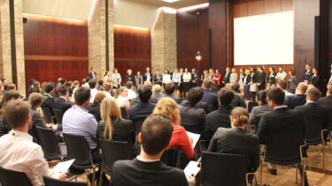 Kurzeinführung der Schulen beim MBA Day [Quelle: e-fellows.net]