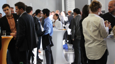 Networking in den Pausen beim MBA Day [Quelle: e-fellows.net]