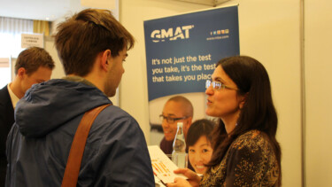 Beratung zum GMAT beim Master Day [Quelle: e-fellows.net]