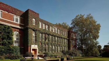 Campus der Regent's University London von außen