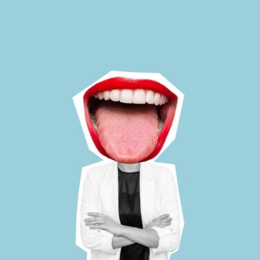 Eine Frau, die anstelle eines Kopfes einen großen Mund hat und die Zunge rausstreckt