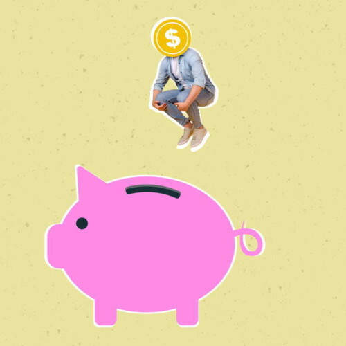 Person springt in ein Sparschwein. Der Kopf der Person wurde durch eine Münze ersetzt.