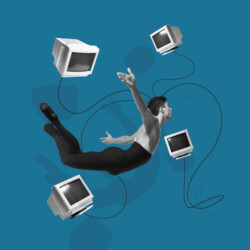 Person schwebt in der Luft, in einer Pose, die an den Bauchstand aus dem Yoga erinnert. Aus ihrem Kopf führen vier Kabel zu vier Röhren-Computerbildschirmen.