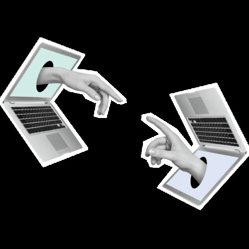 Zwei Laptops stehen sich gegenüber, aus ihren Bildschirmen kommt jeweils eine Hand. Deren Finger berühren sich fast, angelehnt an Michelangelos "Die Erschaffung Adams".