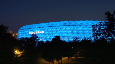 Allianz Arena blau (Quelle: Allianz)