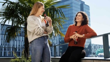 Frauen, Unterhaltung, Getränke, Dachterrasse