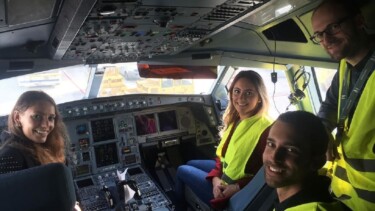 Flughafen München Trainee im Cockpit