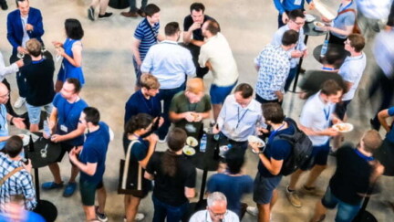 Menschen auf einem Networking-Event