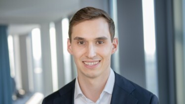 Tim Klauenberg von zeb